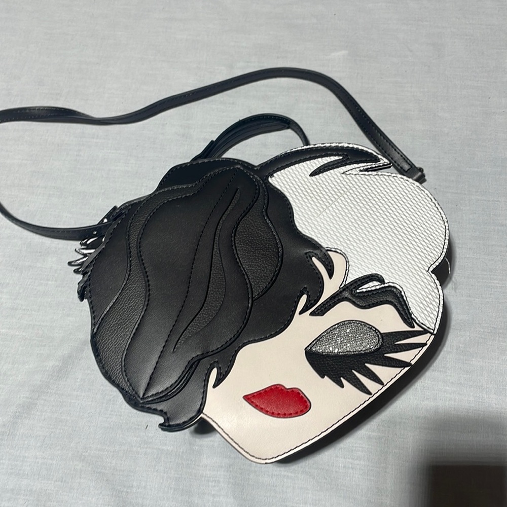 Danielle Nicole Black and White Crossbody Bag